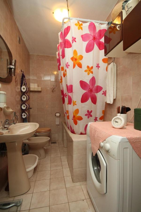 Apartments With A Parking Space Rabac, Labin - 7465 Екстериор снимка